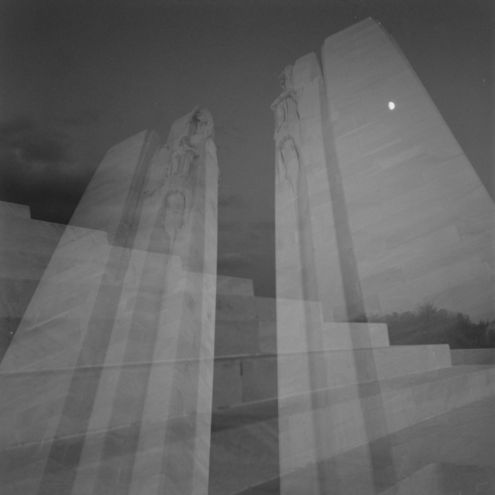 Marches et tours : Double exposition du mémorial Canadien de Vimy